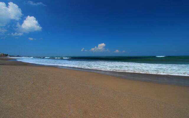 Swarga Suites Bali Berawa, Marclan Collection