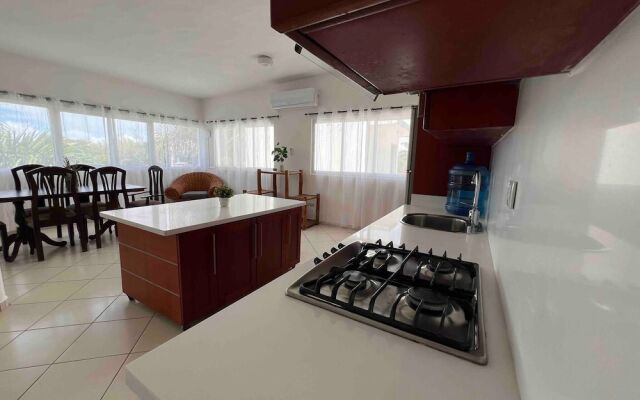 Plaza Achim 2br Apt, Heart Of Nightlife Area!