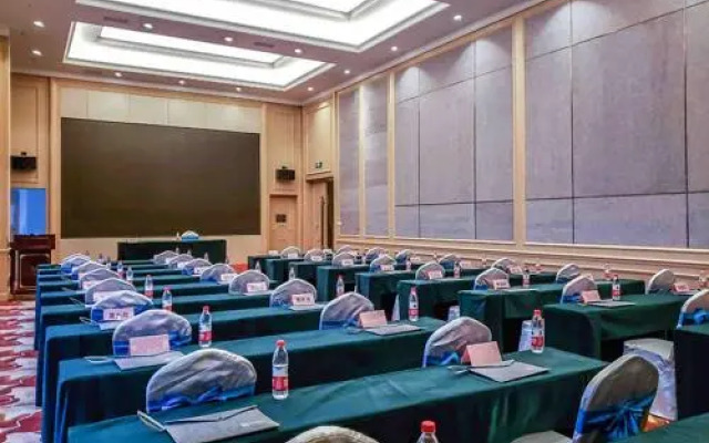 Vienna International Hotel (Chongqing Yijiaba)