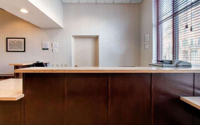 Clarion Hotel & Suites University - Shippensburg