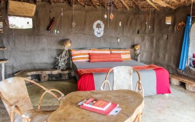 Original Maasai Lodge - Africa Amini Life