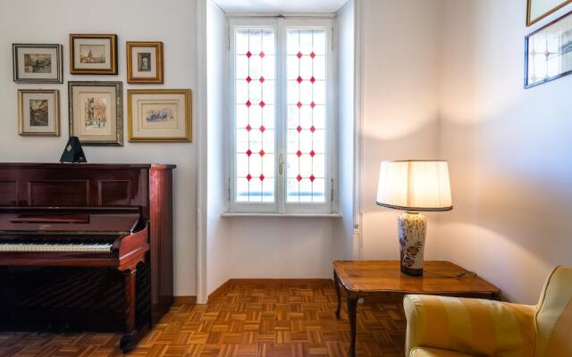 Casa Emme in Rome With 2 Bedrooms and 1 Bathrooms