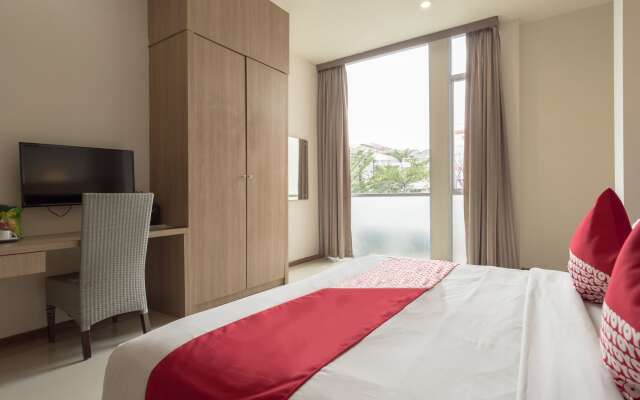 Putra Mulia Hotel