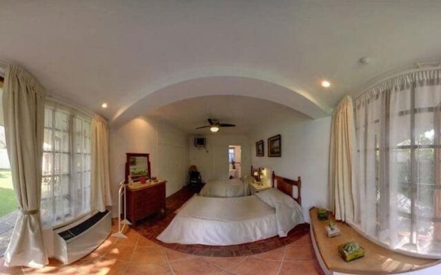 Cosy Den B&B Luxury Guest House Style