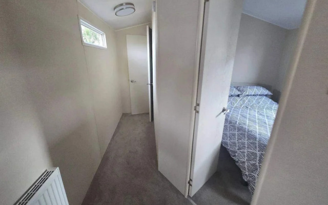 Caravan Emma 2 Bed Robin Hood