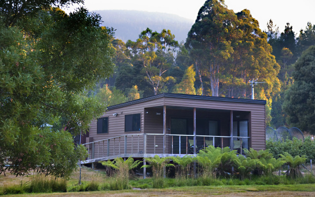 Tyenna River Cottage