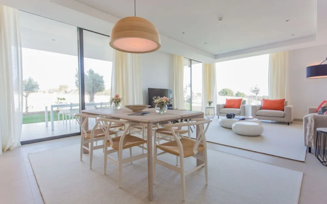 Monte Rei 3 bed Penthouse Apt