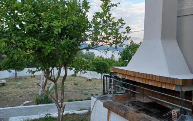 Nikiana's View, 3 Bedroom Luxury Apartment