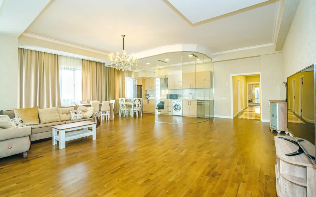 Buta Palace luxury House