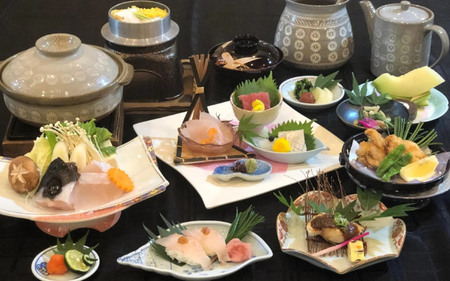 Nanki Shirahama Resort Hotel