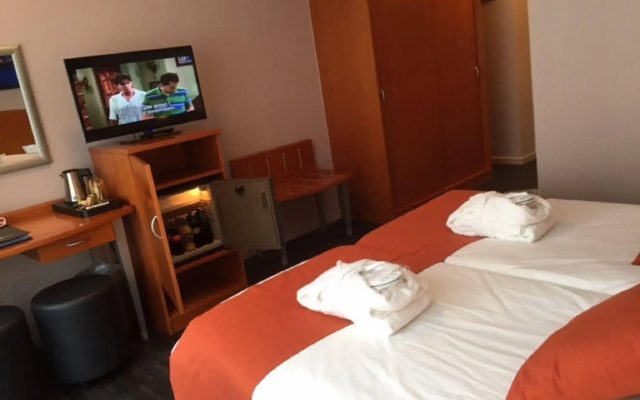 Acces Hotel