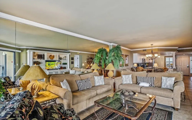 Inlet Reef 312 2 Bedroom Condo by RedAwning