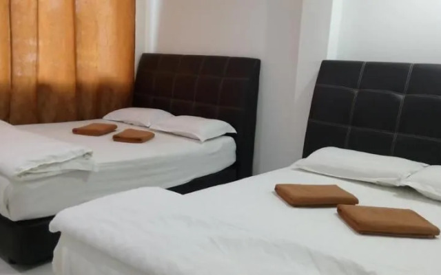 Oyo 988 Malawati Ria Hotel