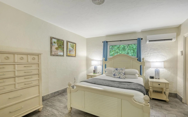 Siesta Key Palms Resort