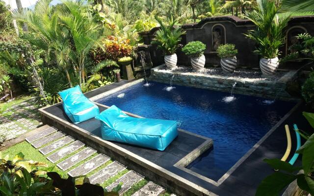 Villa Gede Batulumbang