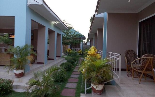 Mara Courtyard Lodge