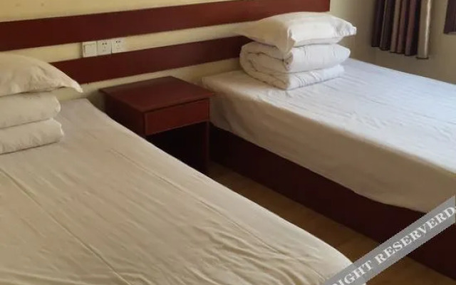 Rongcheng 98 Express Hotel