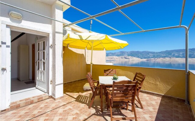 Nice Apartment in Bosana With Wifi and 1 Bedrooms