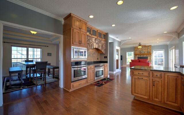 Sunshine Cove - 5 Br Home