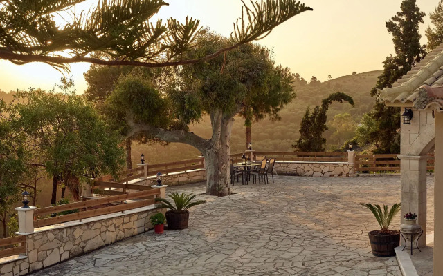 Villa Kanalos