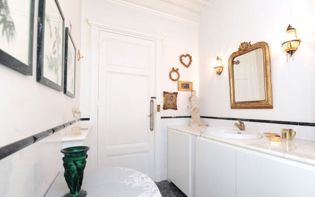 Imperial Negresco - 5 Stars Holiday House