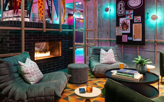 Moxy Portland Downtown