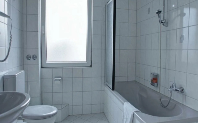 Hotel Am Kurfuerstenplatz - Messe