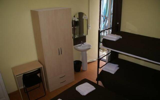 Hostal Albi