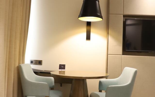 The Cruze Premium Boutique Hotel