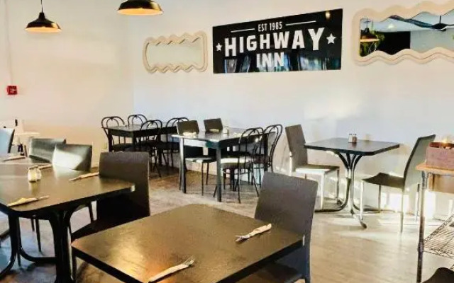 Highway Inn