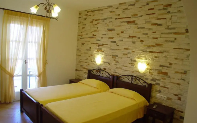 Annita's Village Hotel