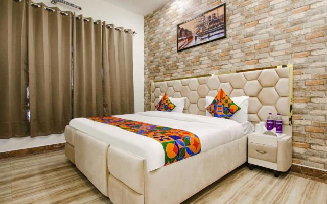 FabHotel Sky Lark Farm