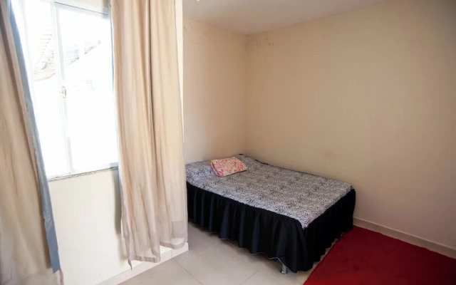 Casa Pet Friendly com Varanda e Churrasqueira