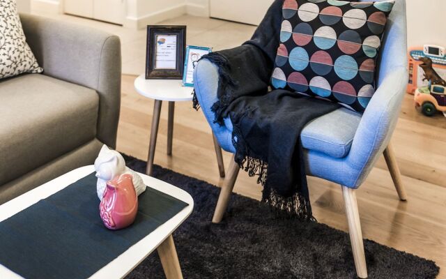 Sky Gardens Sunset River View Netflix Wine Parking