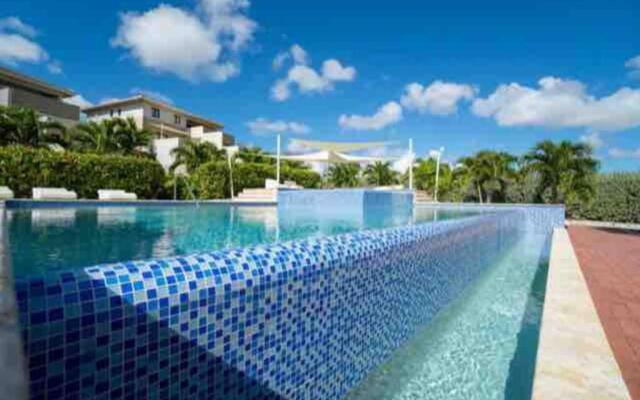 Prachtig 4 pers. appartement gelegen op Blue Bay!
