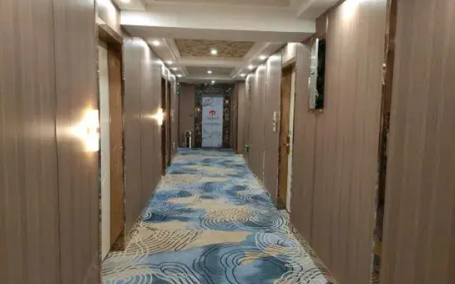 Yuhuan Hyatt Business Hotel (Passenger Transport Center Branch)