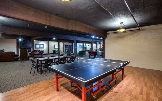 Mt. Baker Lodging Condo 33 – Inexpensive, Sleeps 6! by MBL
