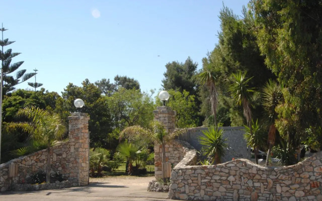 Racar Hotel & Resort