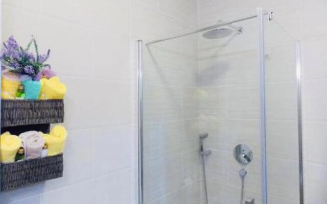 Apartment Divina