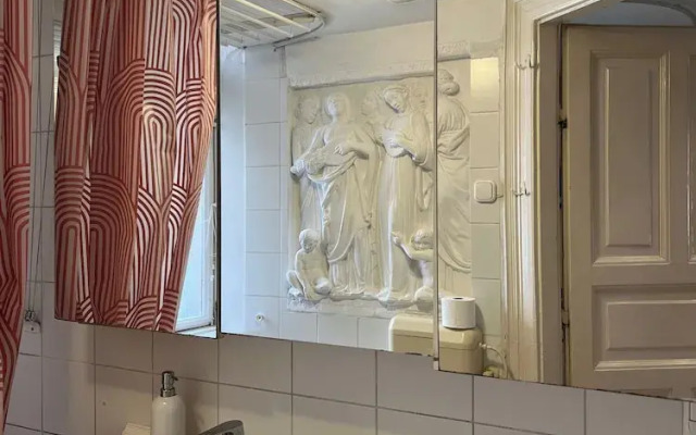 New! Libra Grande Venetian Style Apartment
