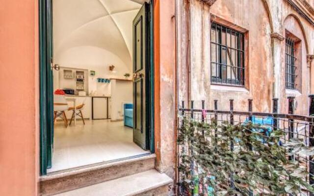 Coronari stylish apartment