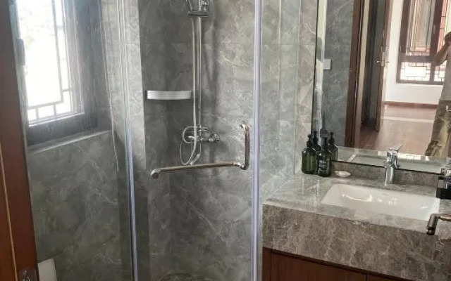 Jinglong Xiaozhu Boutique Hotel