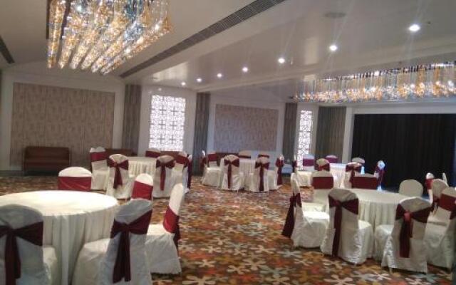 KL7 Hotel & Banquets