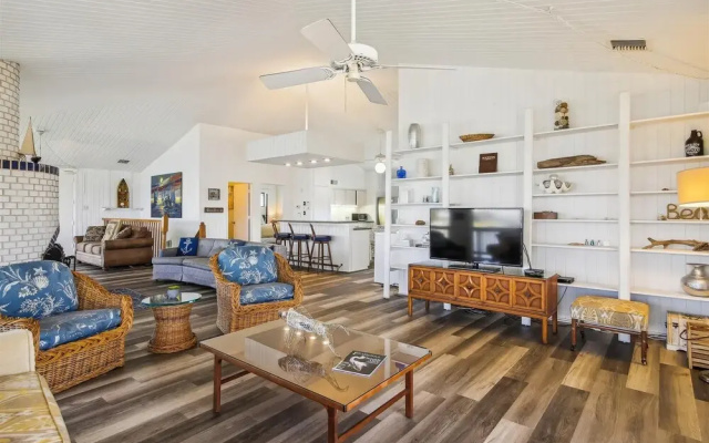 Bayfront Retreat