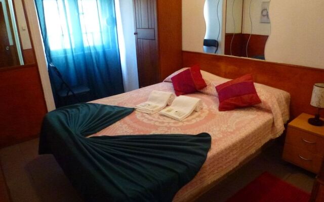 Hospedaria D. Damélio