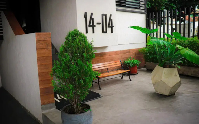 Hotel 14-04