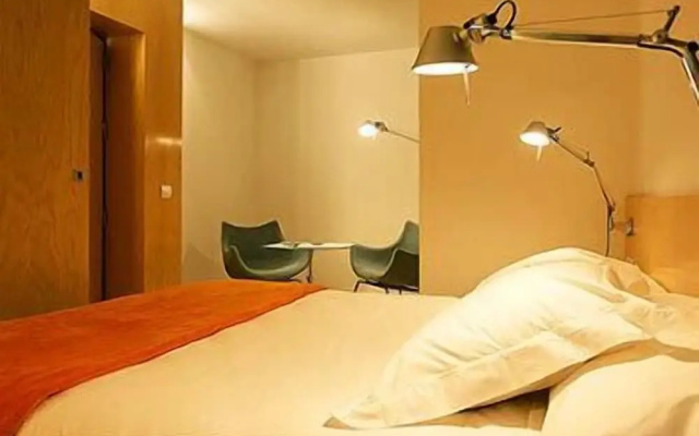 Hotel Holos