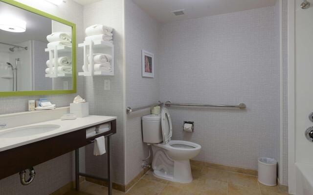 Hampton Inn & Suites ATL-Six Flags