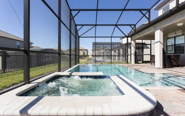 1512 Rolling Fairway Drive