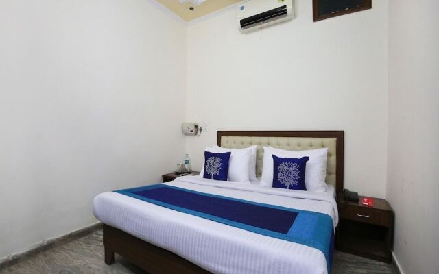 OYO 9661 Hotel Victoria Palace